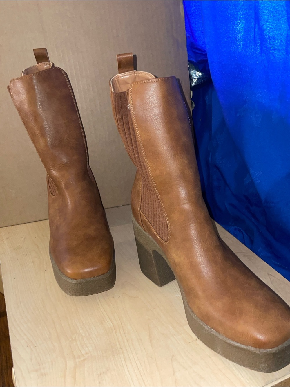 Platform Booties/Justfab/12